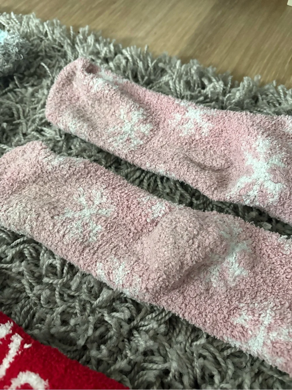 Old Navy three pairs